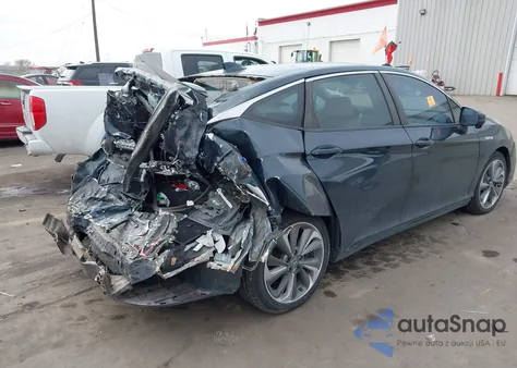 2018 Honda Clarity Plug-In Hybrid Touring из США, поврежденный, VIN JHMZC5F32JC006376